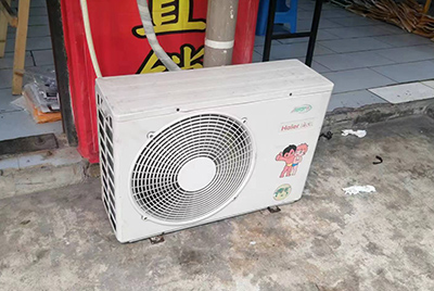 深泽空调突然不制冷只吹自然风怎么办？